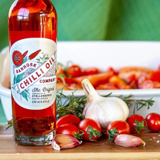 Banhoek Chilli Oil Garlic 250ml 5 Banhoek Chilli Oil Garlic 250ml - Image 3